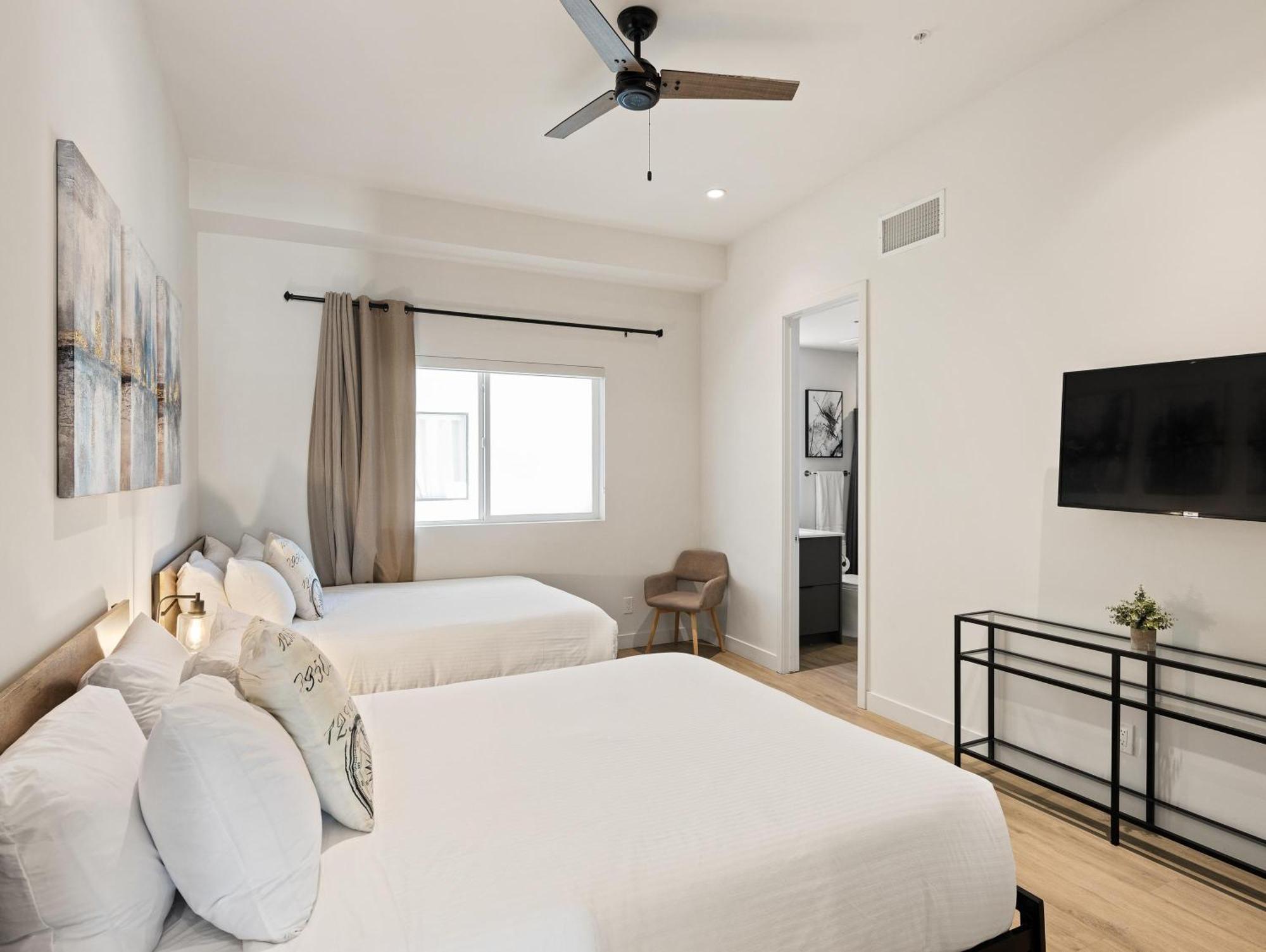 Lafayette - 3 Units - Jacuzzi - Heart Of Old Town Holiday home *