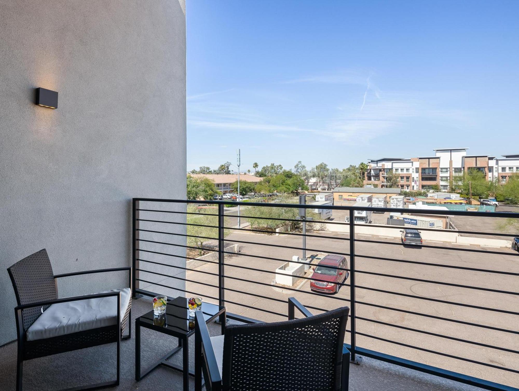 Lafayette - 3 Units - Jacuzzi - Heart Of Old Town *