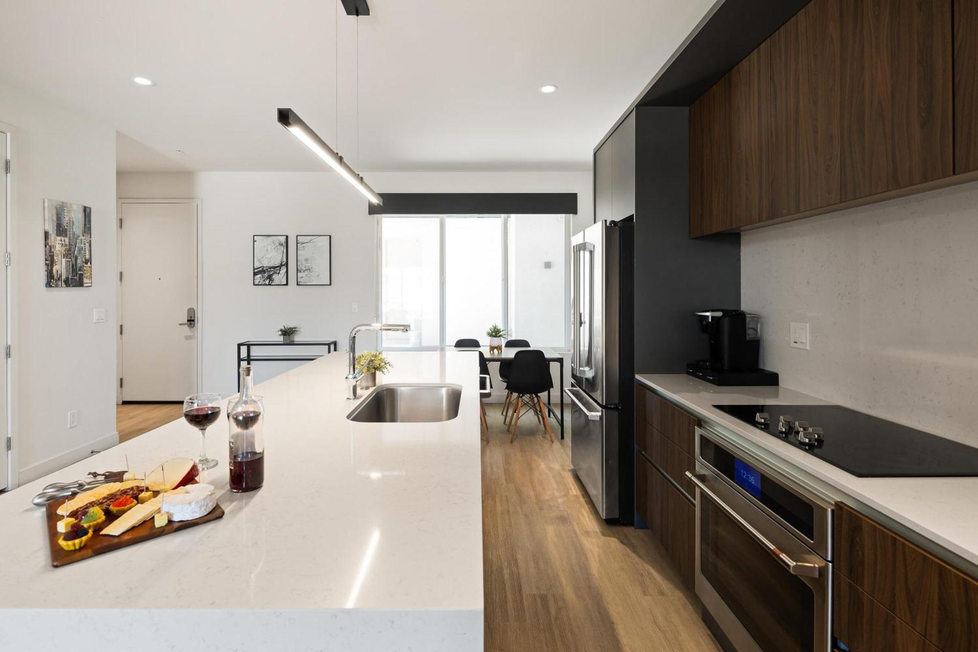 Lafayette - 3 Units - Jacuzzi - Heart Of Old Town